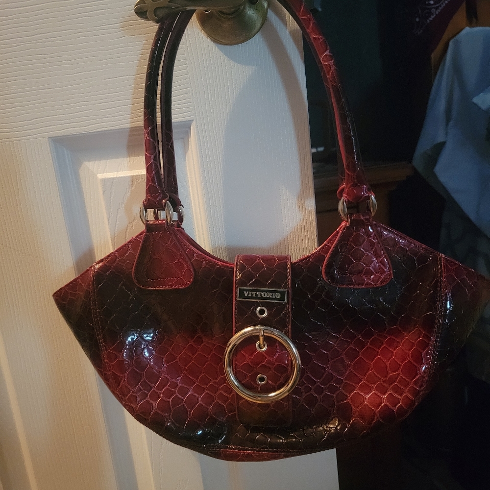 Vittorio Red Patent Leather Shoulder Bag
